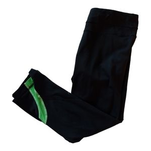 Lululemon Inspire Tight Crop Pants with Zipper Pocket. Great Condition!
